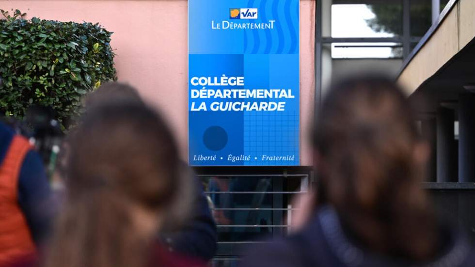 Var : une professeure dans un état stable après avoir été violemment poignardée en classe