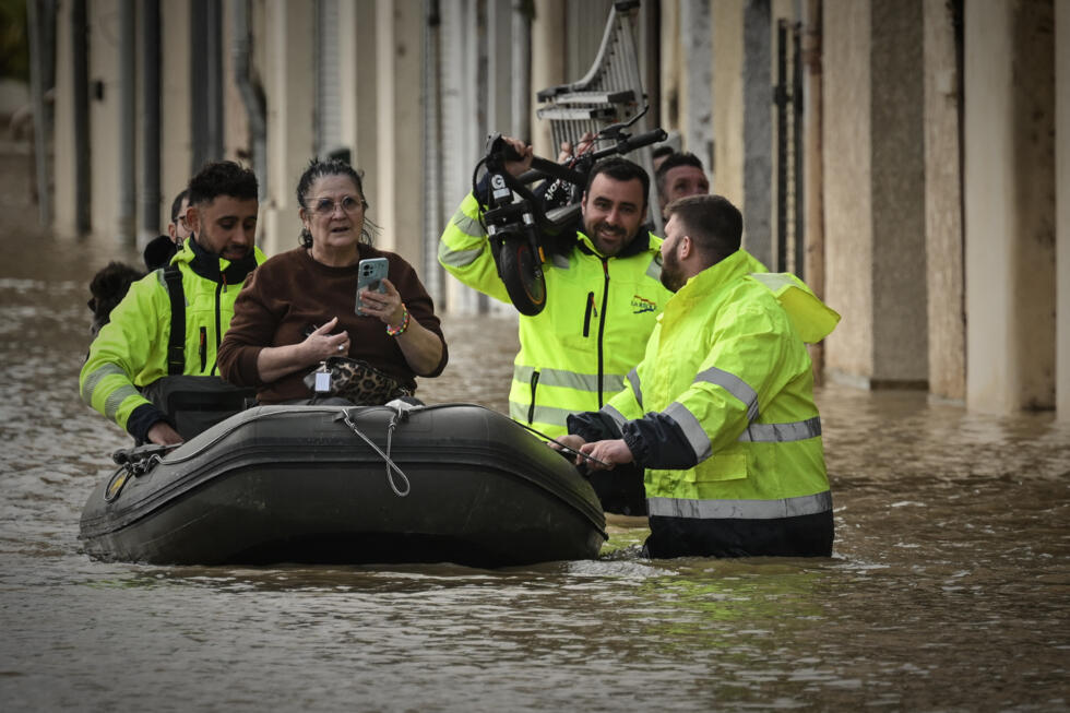 Casque polémique aux JO, Sophie Adenot vers l'ISS, la tempête Nils : la semaine en images