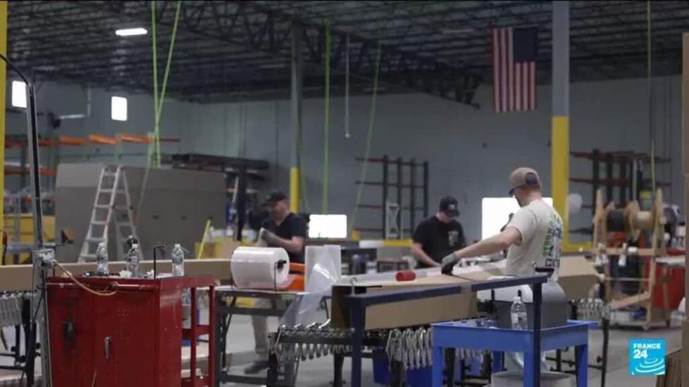 Donald Trump annonce augmenter sa nouvelle surtaxe mondiale de 10 % à 15 %