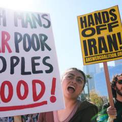 Objectifs flous, dommages collatéraux... L'attaque de l'Iran "piétine le droit international"