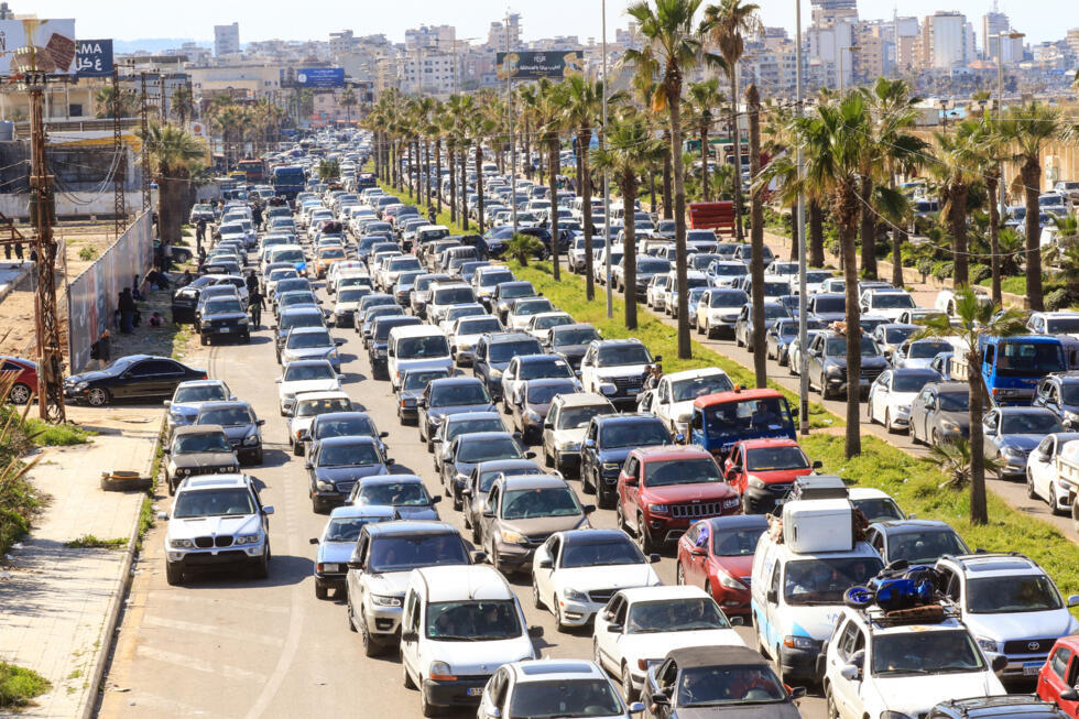 Guerre au Moyen-Orient : après la riposte d'Israël, l'exode des Libanais