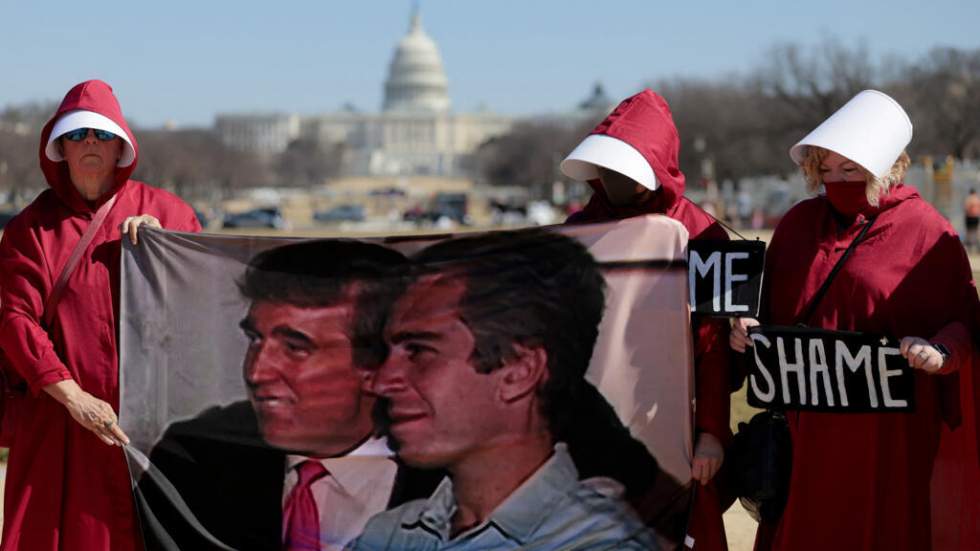 Affaire Epstein : des allégations contre Trump révélées dans des documents du FBI