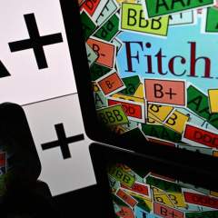 Fitch maintient la note de la France à A+, saluant une économie solide malgré la dette publique