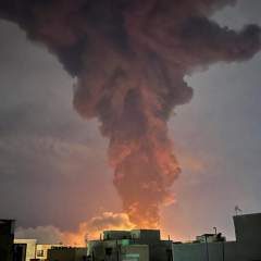 L'Iran promet de ne pas se rendre, de nouvelles attaques frappent des pays du Golfe