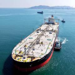 Flambée historique du pétrole, la guerre au Moyen-Orient fait s'envoler les cours de 30 %