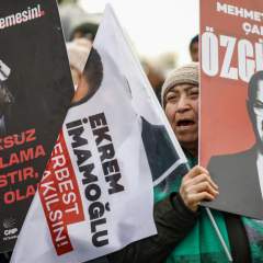 Ouverture du procès du maire d'Istanbul, Ekrem Imamoglu, emprisonné depuis un an