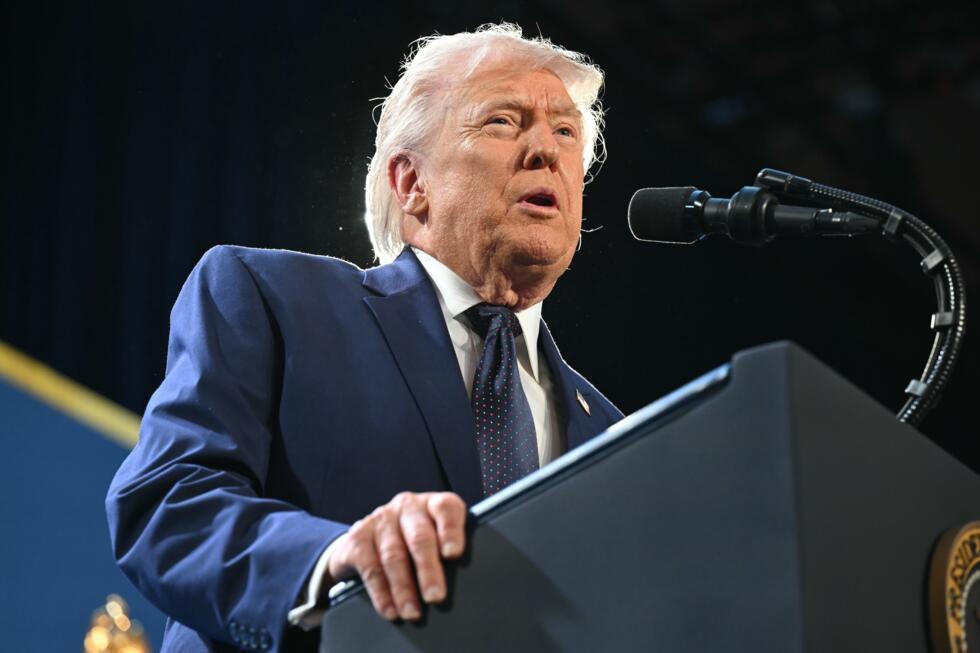 Donald Trump assure que la guerre contre l'Iran "va se terminer bientôt", le pétrole chute