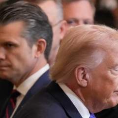 "Nous les frappons alors qu'ils sont à terre" : ce que révèle la rhétorique guerrière de Washington