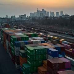 Les États-Unis lancent des enquêtes commerciales afin d'imposer de nouveaux droits de douane