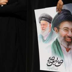 Dans son premier message, le nouveau guide suprême iranien Mojtaba Khamenei promet la "vengeance"