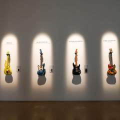 Une guitare des Pink Floyd vendue aux enchères au prix record de 14,55 millions de dollars