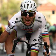 Cyclisme : Tadej Pogacar remporte son premier Milan-Sanremo malgré une chute