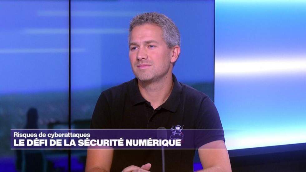 Données bancaires piratées : "L'impression de vivre avec une épée de Damoclès au-dessus de la tête"