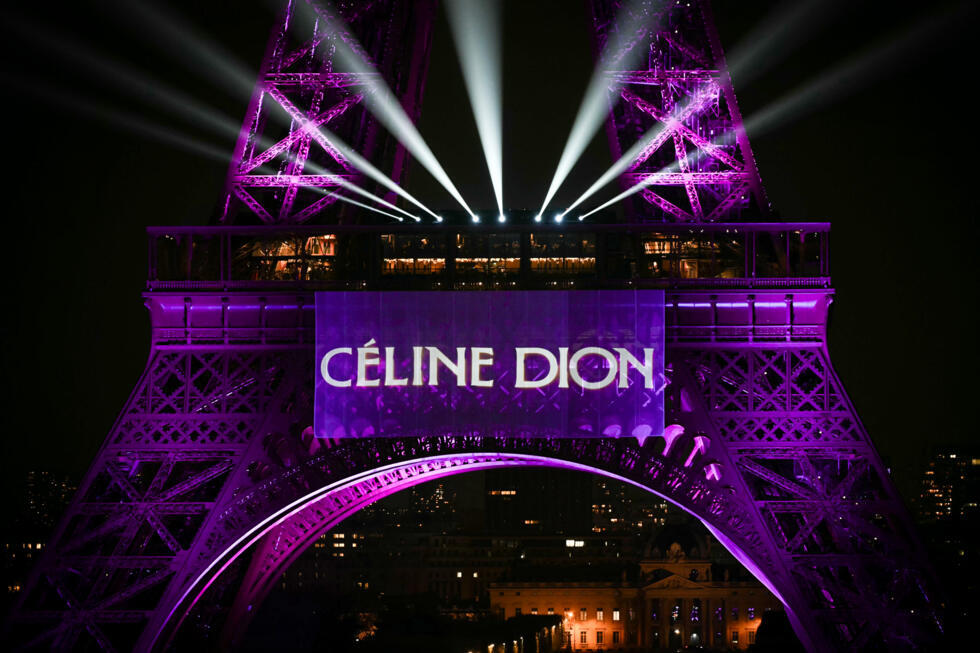 Après six ans d'absence, Céline Dion fait son grand retour avec dix concerts à Paris Après six ans d'absence, Céline Dion fait son grand retour avec dix concerts à Paris