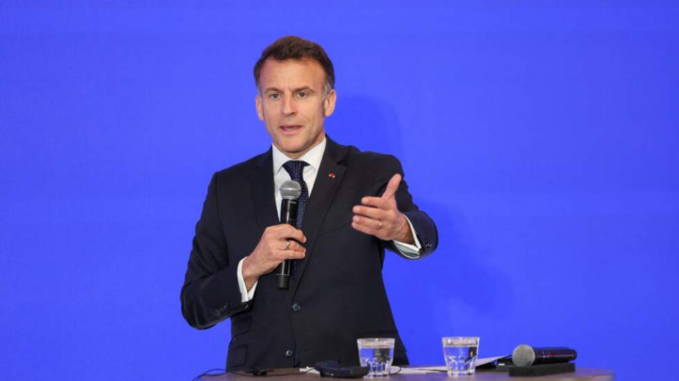 Suivez en direct la conférence de presse d'Emmanuel Macron depuis Tokyo