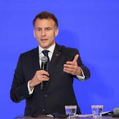 Suivez en direct la conférence de presse d'Emmanuel Macron depuis Tokyo