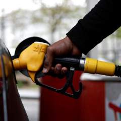 Carburants en France : le gouvernement prêt à réduire la consommation en cas de pénurie