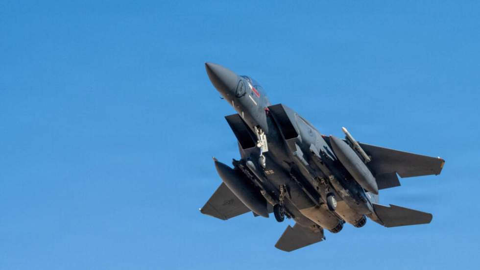 Avion de combat américain abattu au-dessus de l'Iran, incertitudes sur le sort de l'équipage