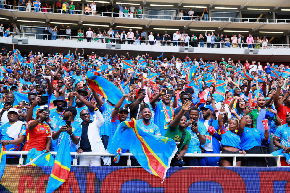 Guerre au Moyen-Orient, cap vers la Lune, qualifications au Mondial de foot : la semaine en images