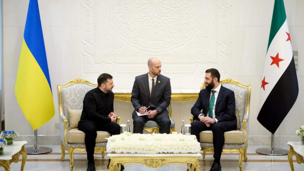 Volodymyr Zelensky rencontre le président syrien Ahmed Al-Charaa à Damas Volodymyr Zelensky rencontre le président syrien Ahmed Al-Charaa à Damas