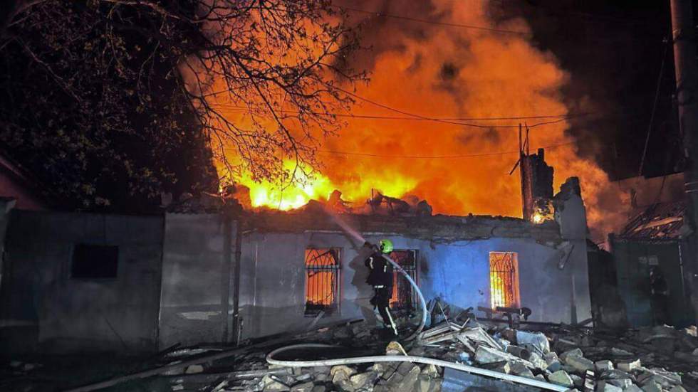 L'Ukraine et la Russie s'accusent mutuellement de nombreuses violations de la trêve pascale L'Ukraine et la Russie s'accusent mutuellement de nombreuses violations de la trêve pascale