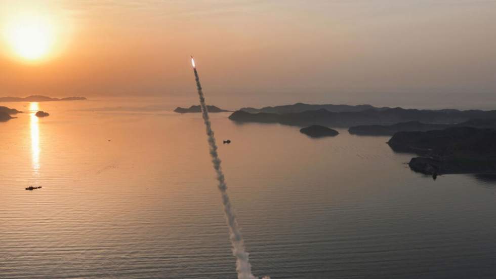 La Corée du Nord a testé des missiles à sous-munitions, une menace pour son voisin sud-coréen