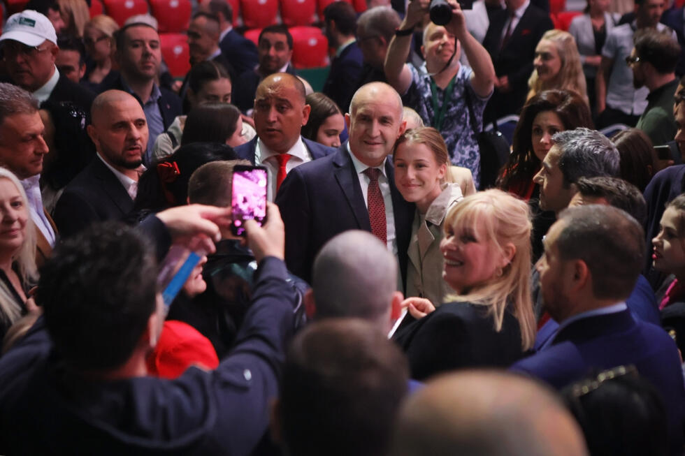 Bulgarie : Roumen Radev, la victoire d’une "figure respectée" aux accents prorusses