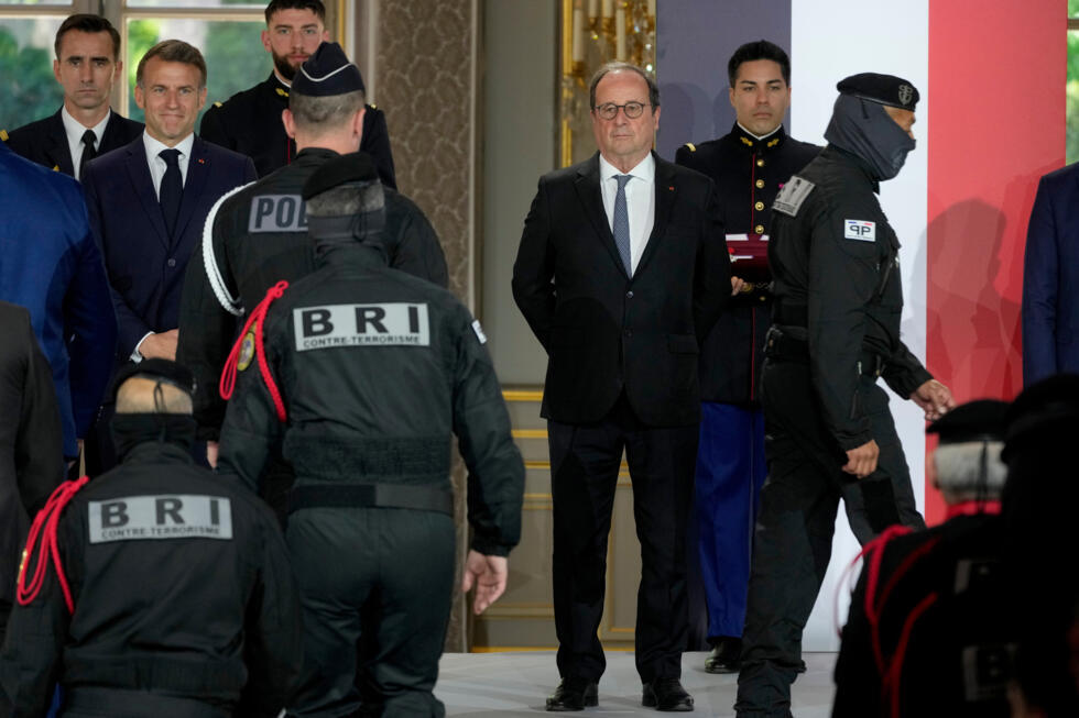 "Hommage aux partisans de la vie" : la Légion d'honneur remise aux "sauveurs" du Bataclan