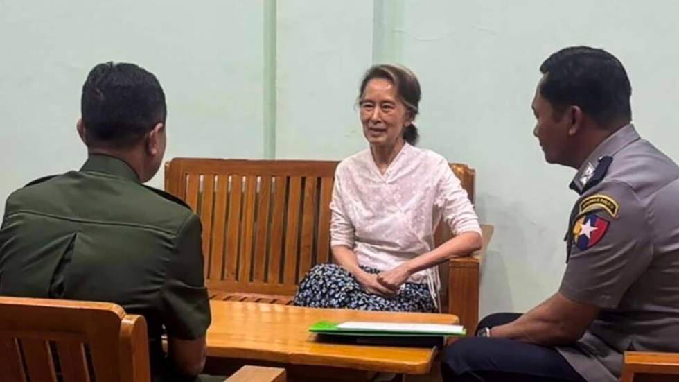 Birmanie : Aung San Suu Kyi purgera le reste de sa peine assignée à résidence