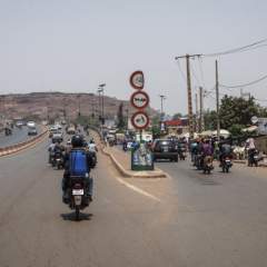 Au Mali, les jihadistes du JNIM appellent à un large "front commun" contre la junte