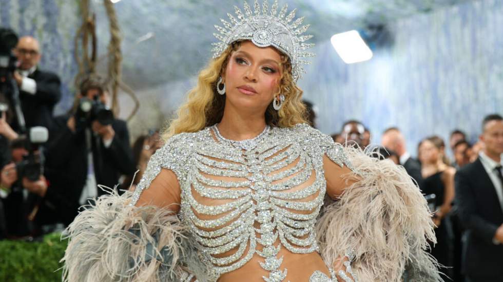 Au Met Gala, la mode s'érige en art, sans trop d'extravagance