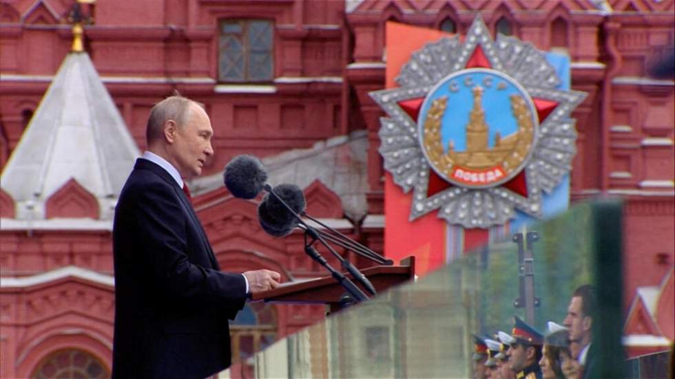 Défilé du 9-Mai : Poutine dit que son armée affronte en Ukraine des "forces agressives"