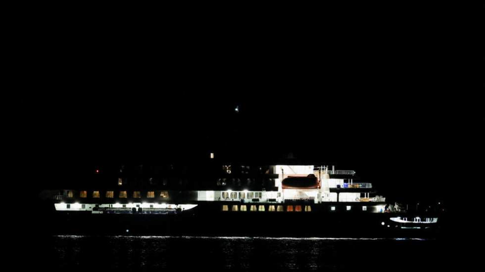 Hantavirus : arrivée du MV Hondius à Tenerife, les cinq passagers français rapatriés dimanche
