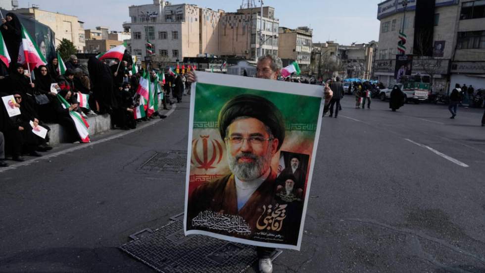 L'absence de Mojtaba Khamenei nourrit les spéculations sur la réalité du pouvoir en Iran