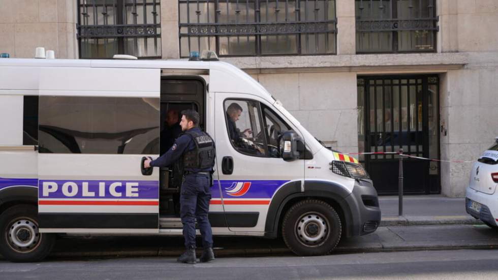 Un Tunisien mis en examen et écroué à Paris, suspecté d'avoir fomenté un projet d'attaque terroriste