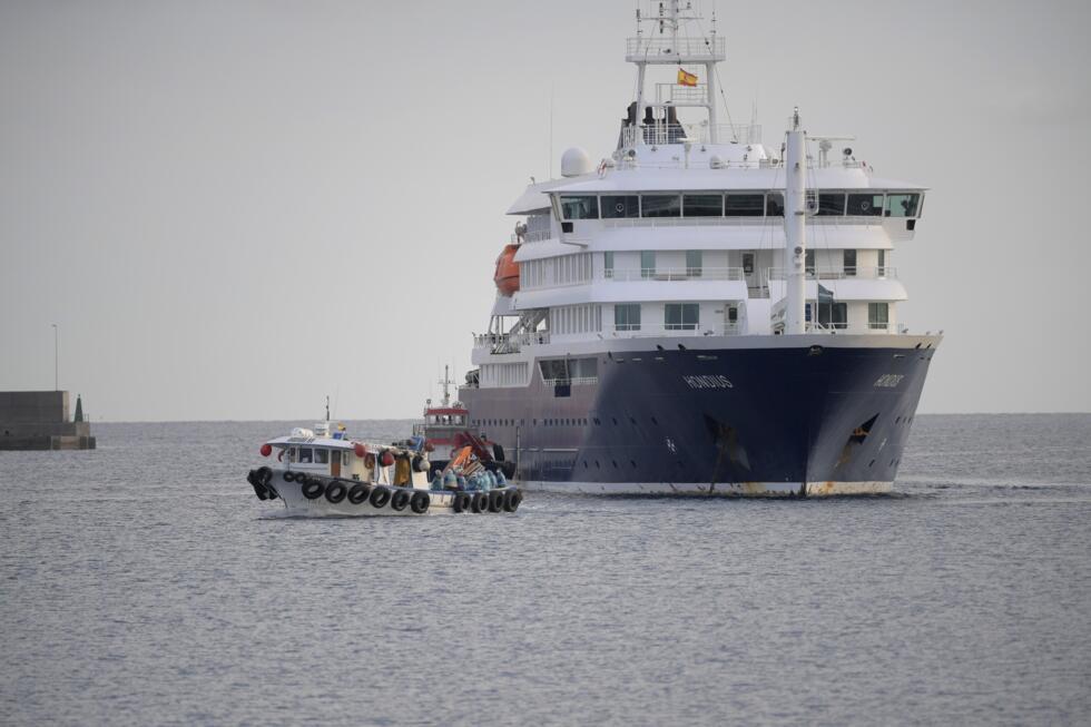 Hantavirus : le Hondius est reparti en mer vers les Pays-Bas après l'évacuation de ses 125 passagers