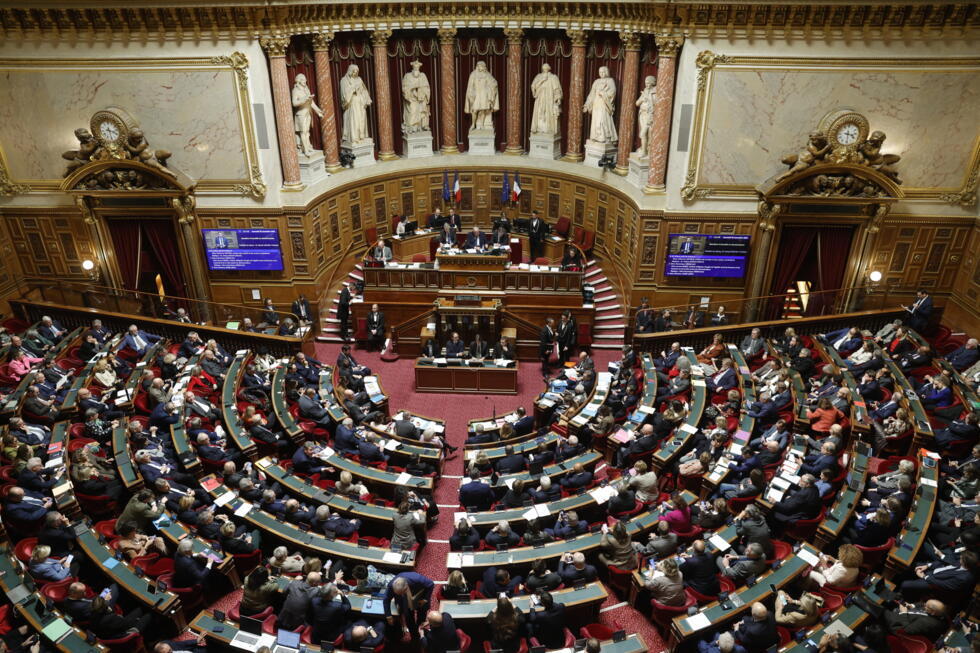 Aide à mourir : un Sénat divisé vide à nouveau la réforme de sa substance