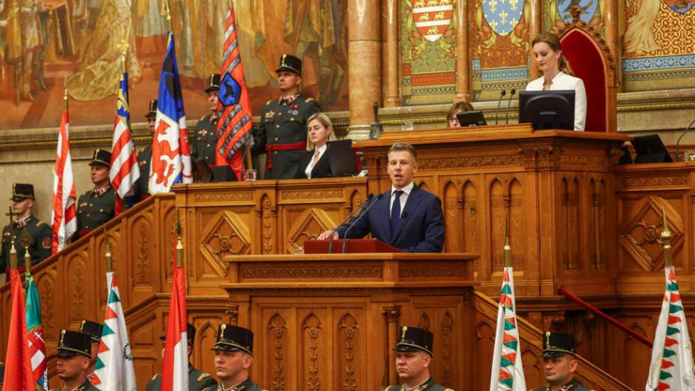 En Hongrie, le nouveau Premier ministre Peter Magyar lance la chasse aux fidèles d’Orban