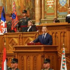 En Hongrie, le nouveau Premier ministre Peter Magyar lance la chasse aux fidèles d’Orban