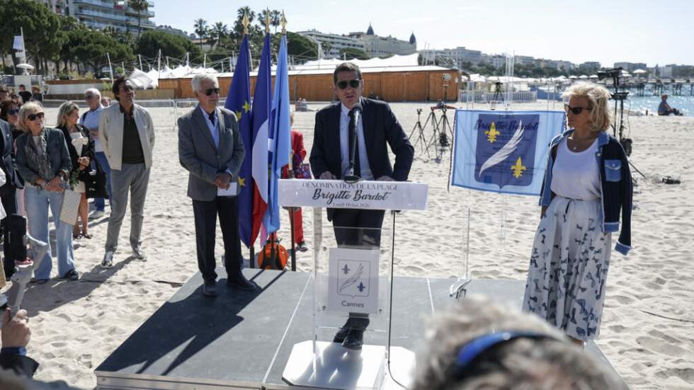 À Cannes, la plage Macé rebaptisée "Brigitte Bardot" en hommage à une icône du festival