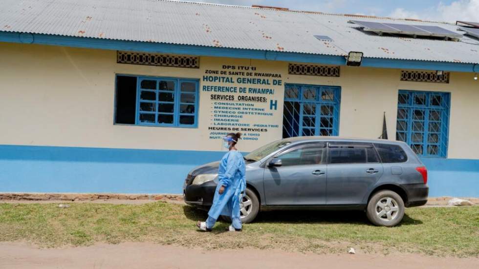 Épidémie d'Ebola : nombre de cas en hausse, le chef de l'OMS "profondément préoccupé"