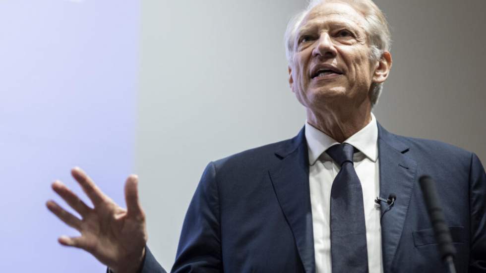 Dominique de Villepin visé par une enquête du parquet financier dans l'affaire des statuettes