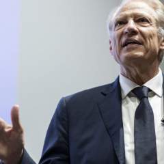 Dominique de Villepin visé par une enquête du parquet financier dans l'affaire des statuettes