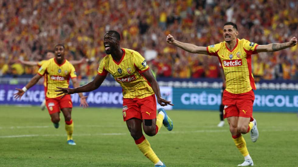 Football : Lens bat Nice et remporte la Coupe de France pour la première fois