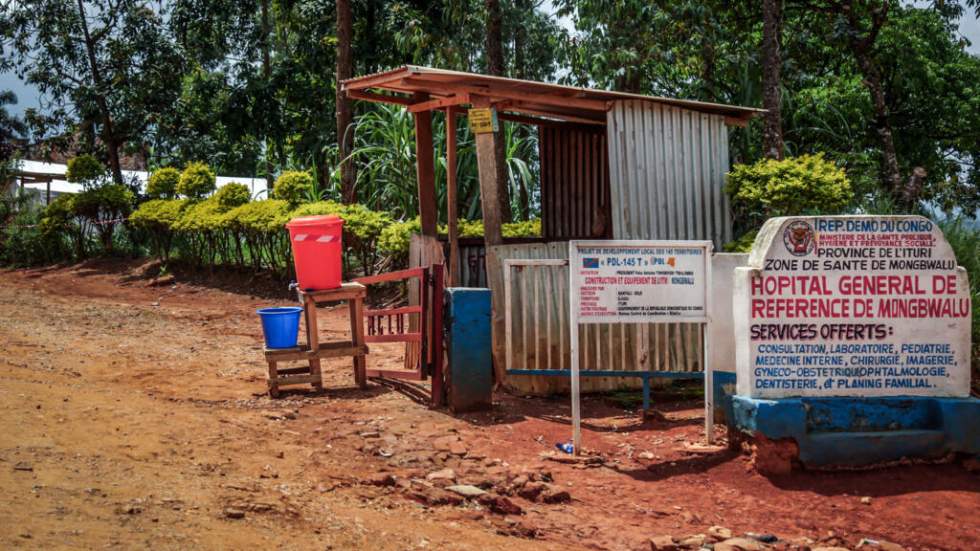 Ebola : l'OMS fait état de plus de 900 cas suspects en République démocratique du Congo