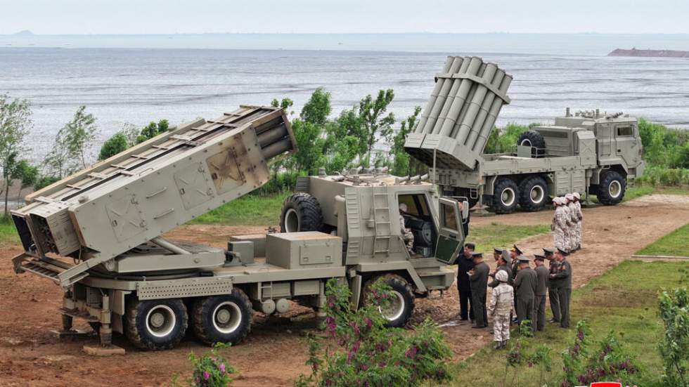 La Corée du Nord teste un nouveau système de lance-missile polyvalent La Corée du Nord teste un nouveau système de lance-missile polyvalent