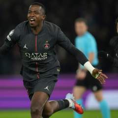 Ligue des champions : Willian Pacho, l'Équatorien du PSG "meilleur défenseur au monde" ?