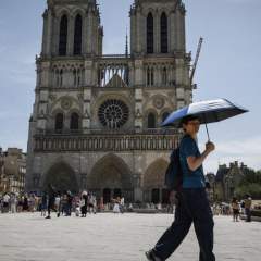 Nouveaux records de chaleur en Europe de l'Ouest, les critiques pleuvent en France