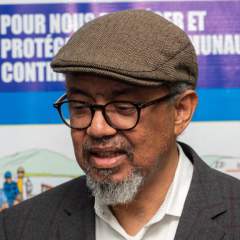 Ebola : à Kinshasa, le chef de l'OMS affirme que l'épidémie peut être stoppée