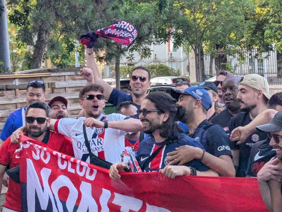 Ils arrivent de New York, Mexico, Tunis... les supporters du PSG à Budapest pour la finale de LDC